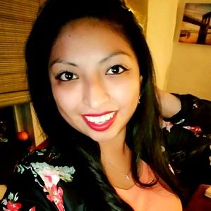 Meet your Posher, Celeste